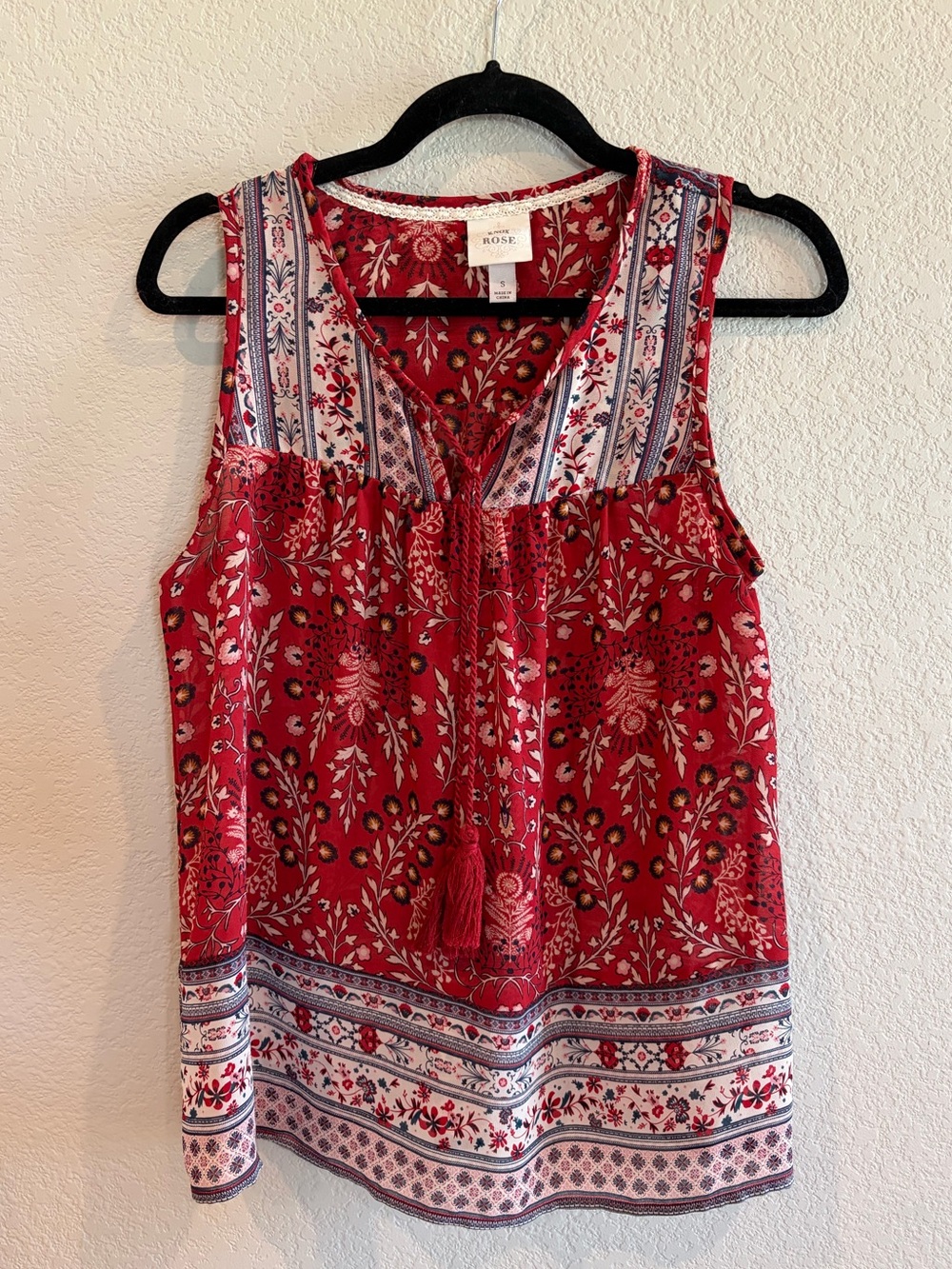 Knox Rose Red Floral Tassel Tie-Front Sleeveless Tank - Small
